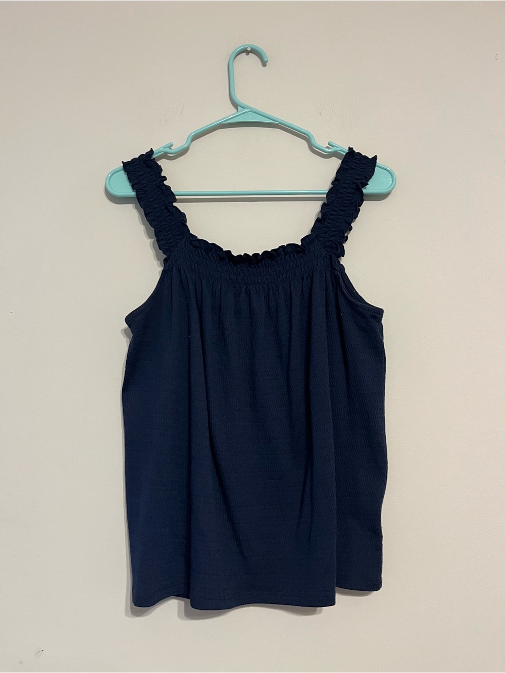 Lauren Conrad Lettuce Edge Navy Smocked Strap Women’s Tank Top size M